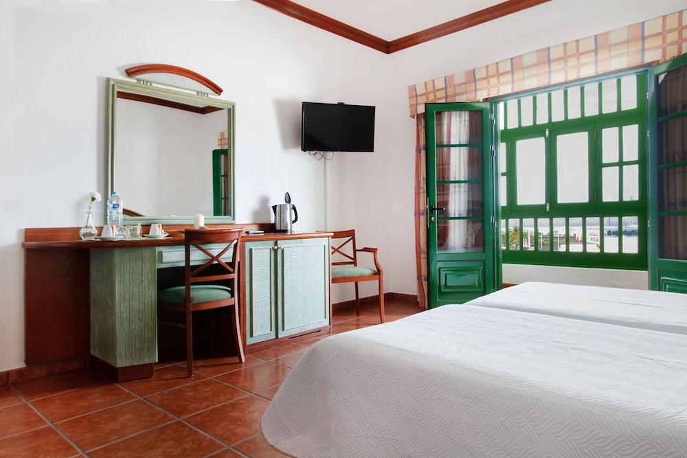 B&B Hotelito El Campo Yaiza  Exteriör bild